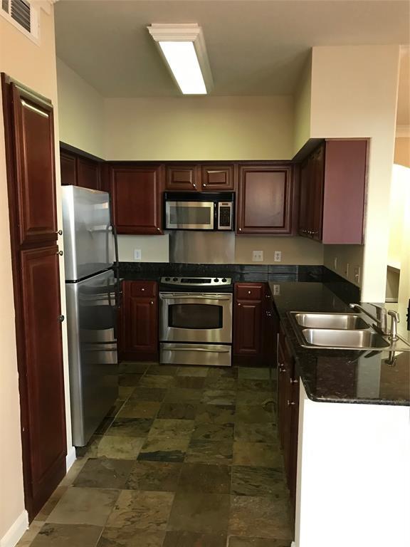 Foto principal - 7575 Kirby Dr