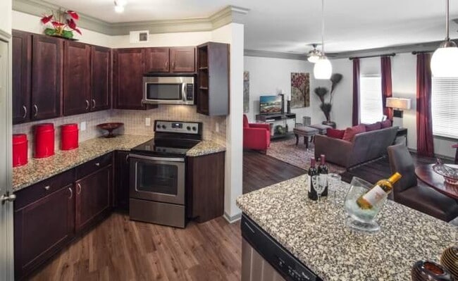 Building Photo - 2 bedroom in Tomball TX 77377