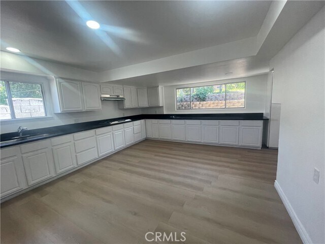 Foto del edificio - 718 Mooney Dr