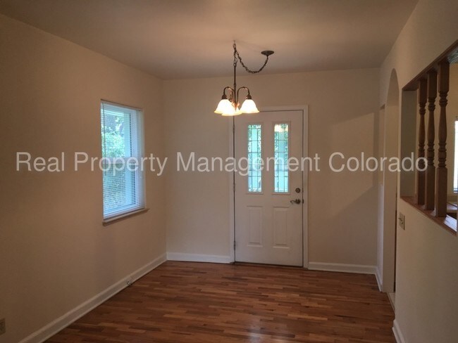 Building Photo - Lovely Duplex in Patty Jewett