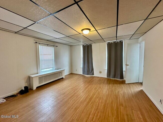 Foto del edificio - 83 14th St