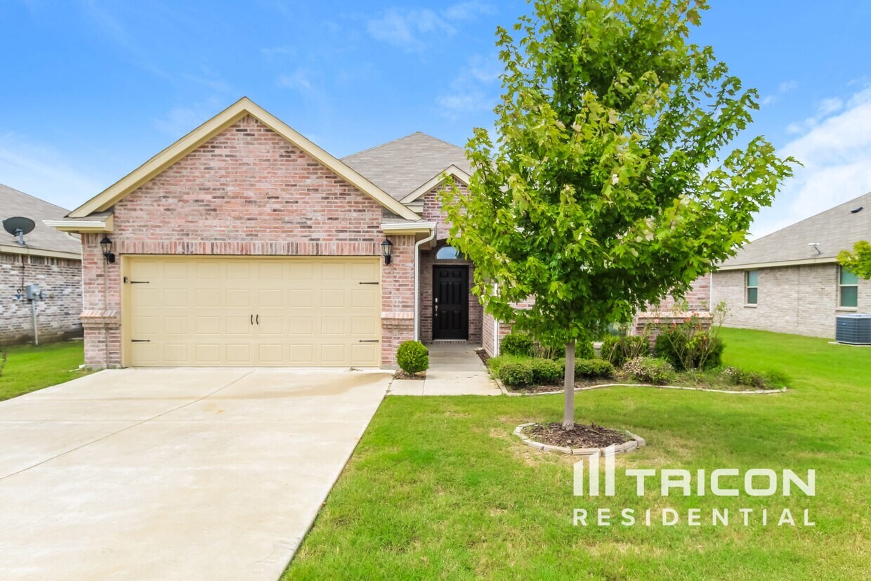 Foto principal - 109 Fred Lane Ferris TX