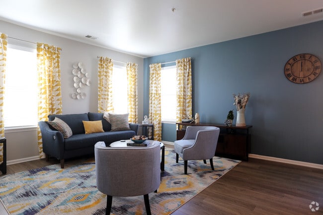 Sala de estar - Siena Luxury Residences - A 55+ Community