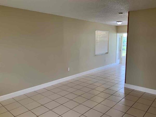 Foto del edificio - 9341 NW 24th Pl
