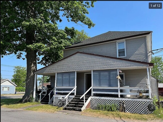 Foto del edificio - 6674 Lake Shore Rd N