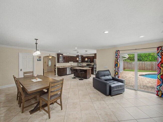 Building Photo - 4868 Canal Dr