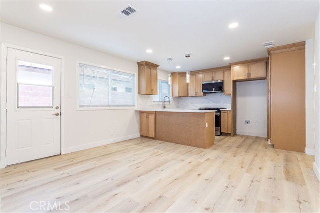 Foto del edificio - 9320 Rhea Ave