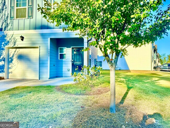 Building Photo - 7062 Mimosa Blf