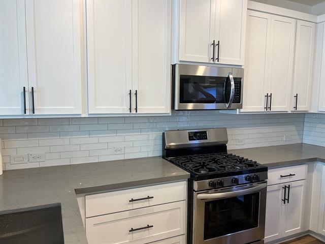 Foto del edificio - 7609 Reis Ln