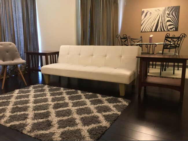 Building Photo - 10250 Prince Pl Building Photo - 10250 Prince Pl