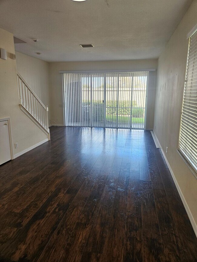 Foto del edificio - Town House in MillBrooke Ranch