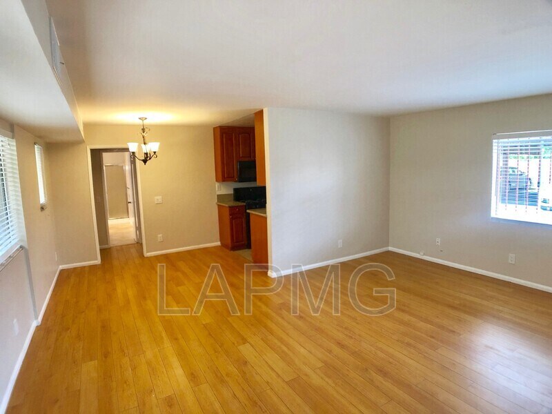 Foto principal - 5435 Bellingham Ave