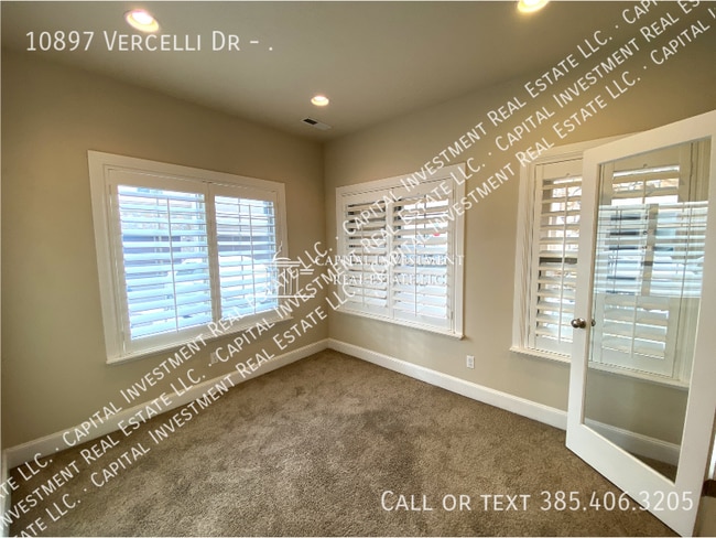 Building Photo - 10897 Vercelli Dr