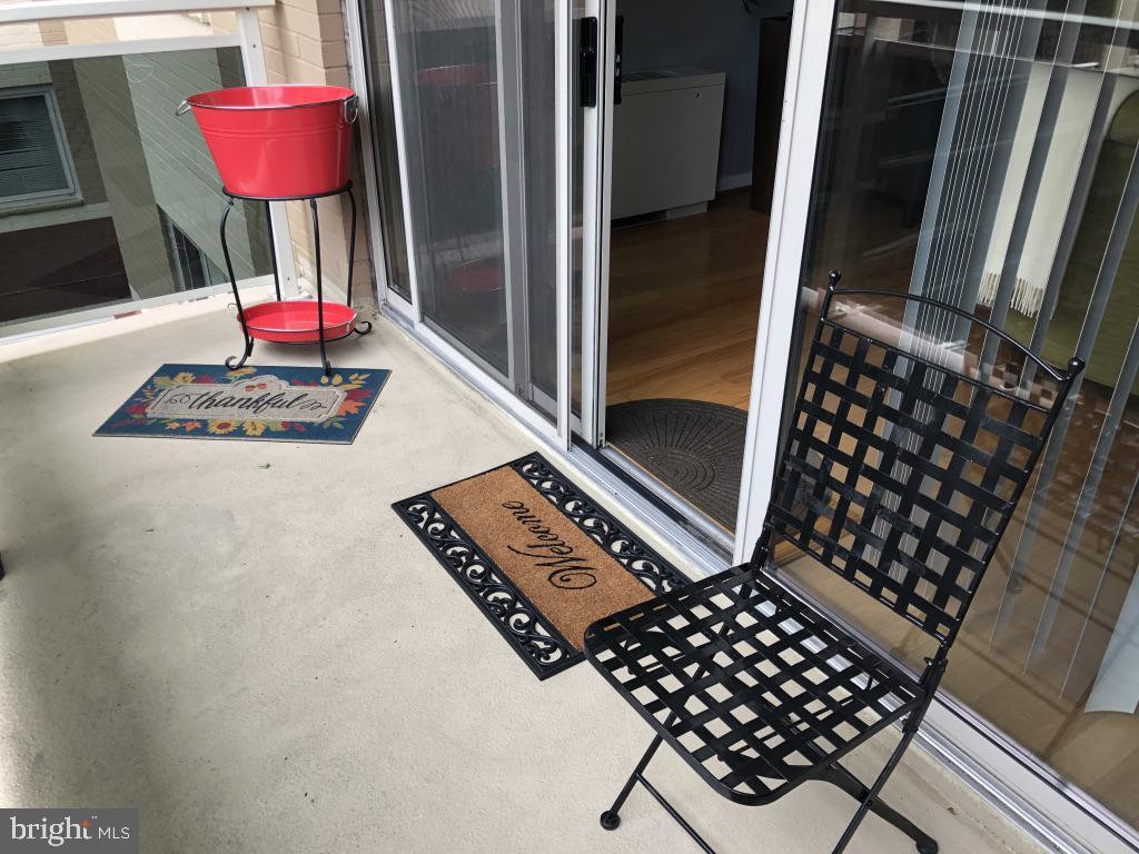 7333 New Hampshire Ave Unit 620W, Takoma Park, MD 20912 Room for Rent