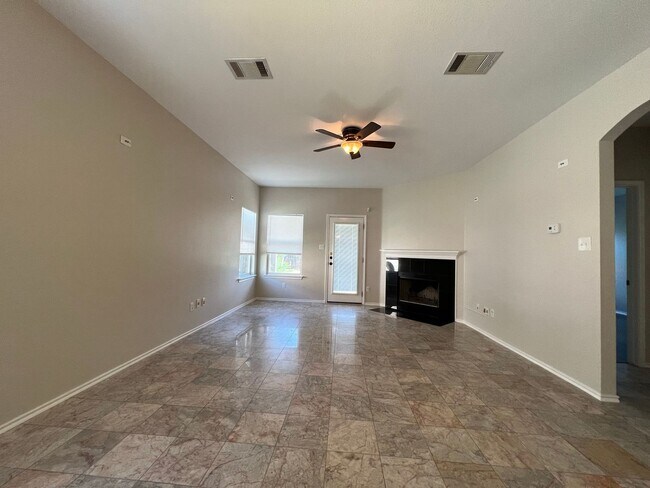 Foto del edificio - Great updated 3/2/2 home in Wildhorse Cree...