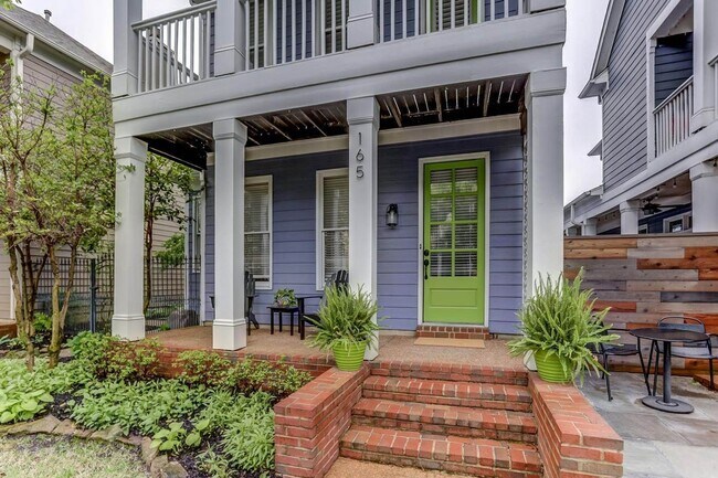 Foto del edificio - Charming Harbor Town home near grocery res...