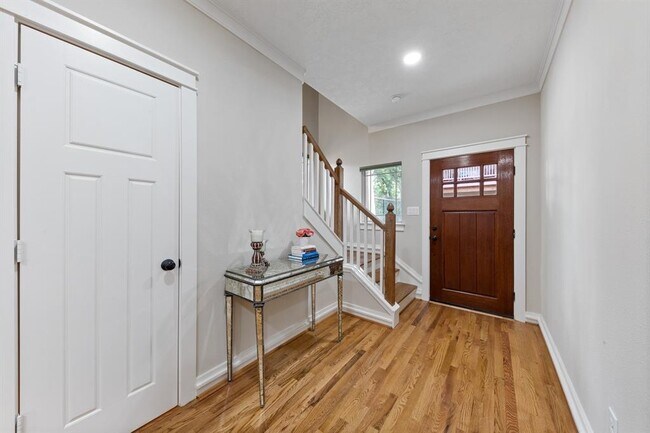 Foto del edificio - 5924 Petty St
