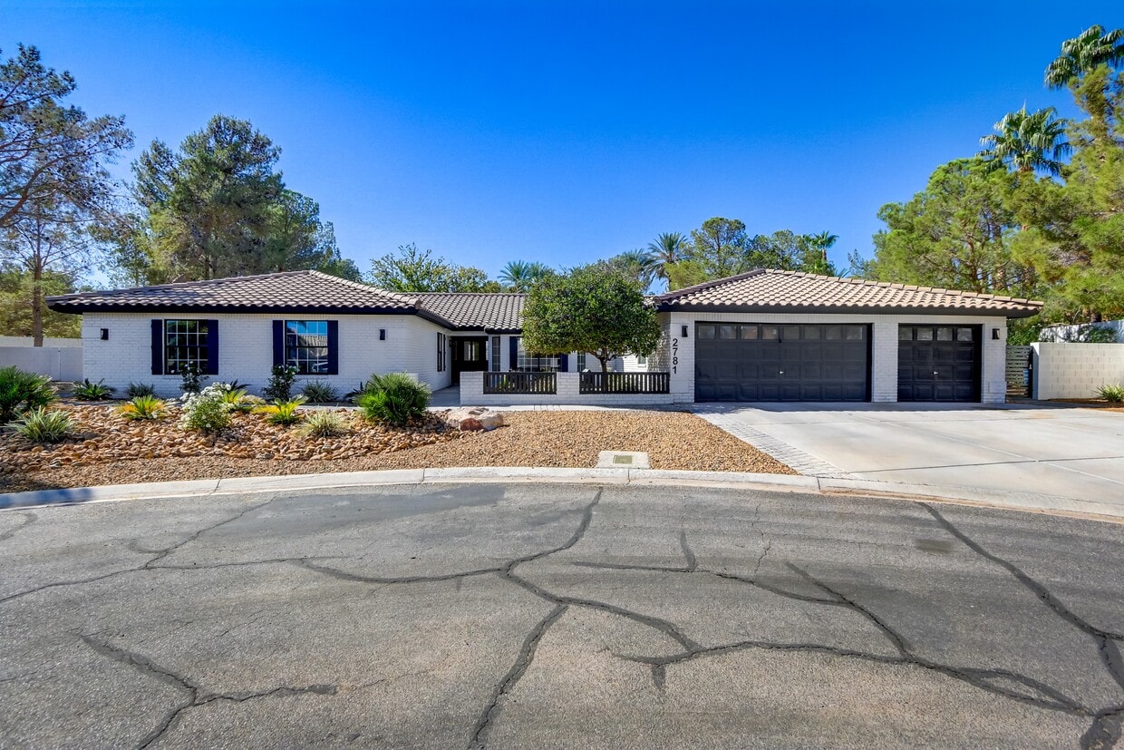 2781 Jim Hampton Ct, Las Vegas, NV 89117 House Rental in Las Vegas