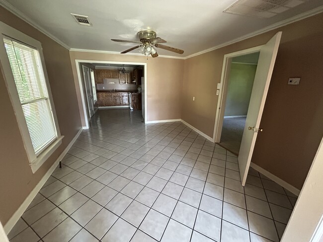Dining/breakfast room - 3901 Munford Giltedge Rd