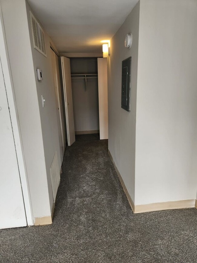 Interior Photo - Courts At Walker Mill