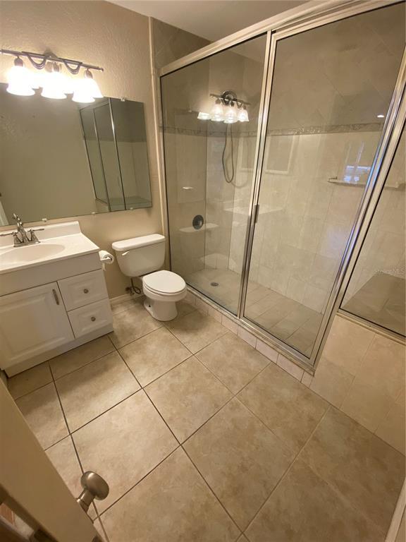 Building Photo - 6950 Rosemont Dr