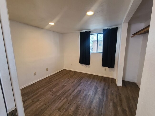 Building Photo - Guest House 1 bedroom 1 bathroom - Great Location