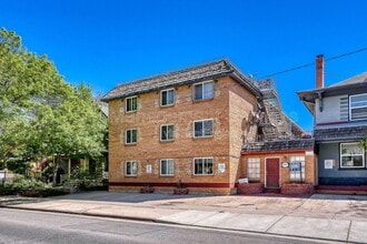 Building Photo - 1138 Corona St