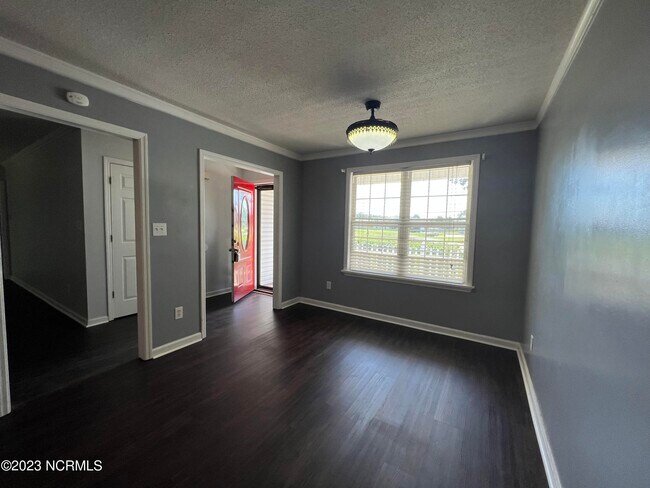 Building Photo - 112 Cobblestone Trail
