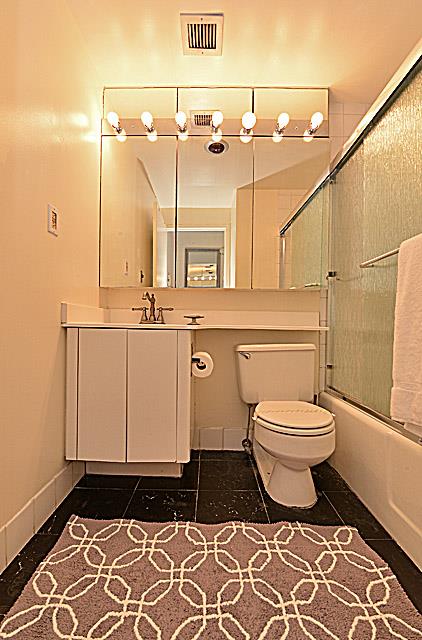 Foto del edificio - 150 W 51st St