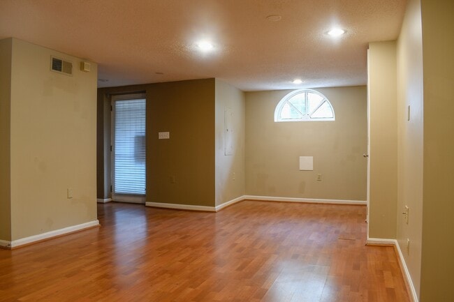 Foto del edificio - 916 S St NW