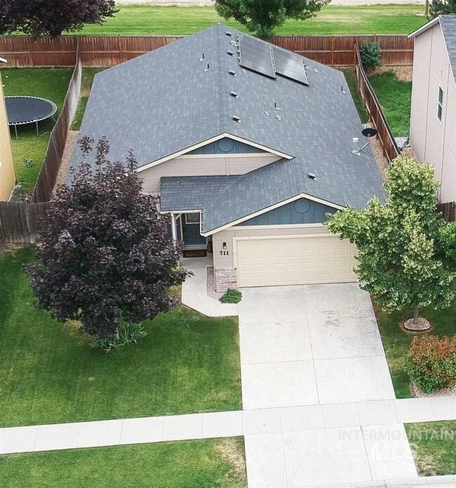 Building Photo - Beautiful Single Level- 3 Bed 2 Bath - Pet...