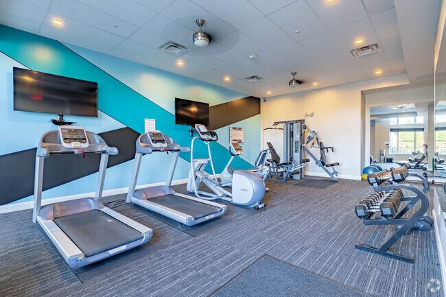 Gimnasio - Loveland Station - LOV