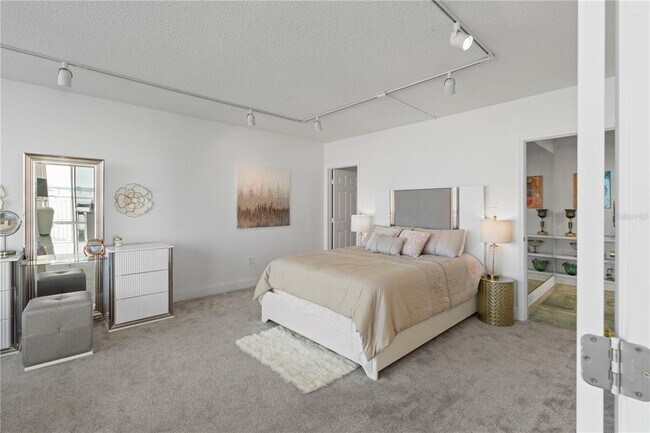 Foto del edificio - 100 Pierce St