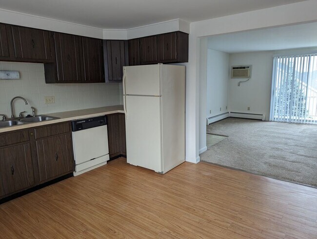Building Photo - 23 Losson Garden Dr
