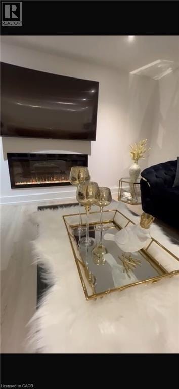 Photo du bâtiment - 664 Hiawatha Blvd