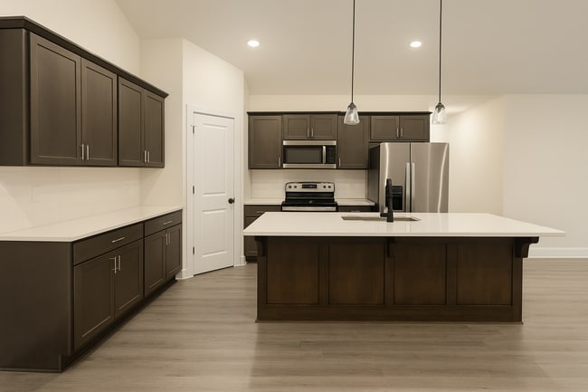 Building Photo - 1638/40 Hickory Creek