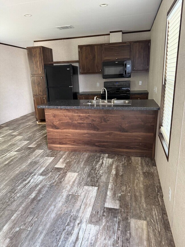 Foto del edificio - 4801 Goldfield Dr