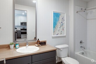 1BR, 1BA - 715SF - The Overland