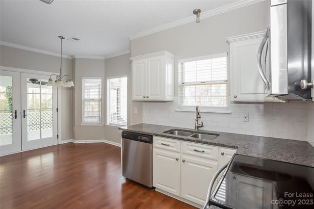 Foto del edificio - 7300 Reynard Ln