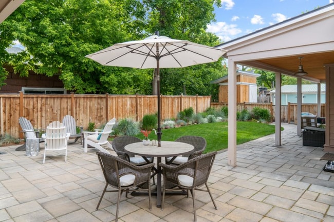 Building Photo - 419 S 3rd St W