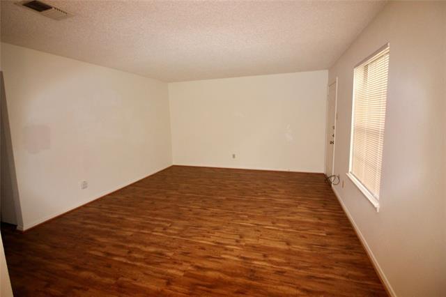Foto del edificio - 511 W Oak St