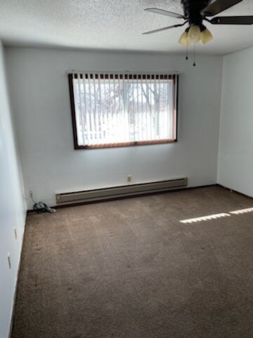 Bedroom - 220 S Chestnut St