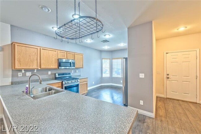 Building Photo - 3BD/2.5BA | Open-Concept Living in Gated Cottages at Southern Hills