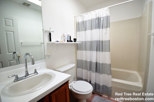 Building Photo - 72 Euston Rd