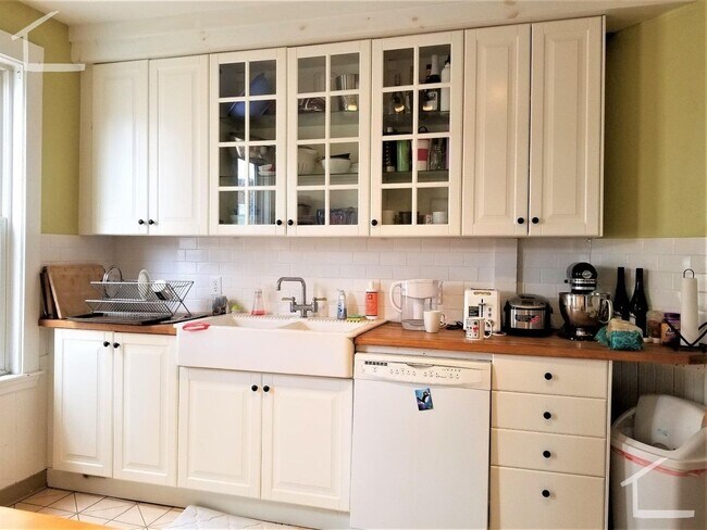 Foto del edificio - 119 Browne St