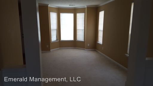 Building Photo - 2602 Whispering Pines Dr