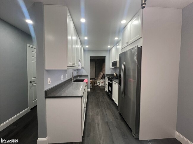 Foto del edificio - 4460 15 Mile Rd