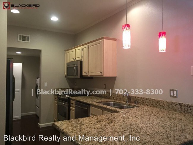 Building Photo - 1637 Xanadu Dr