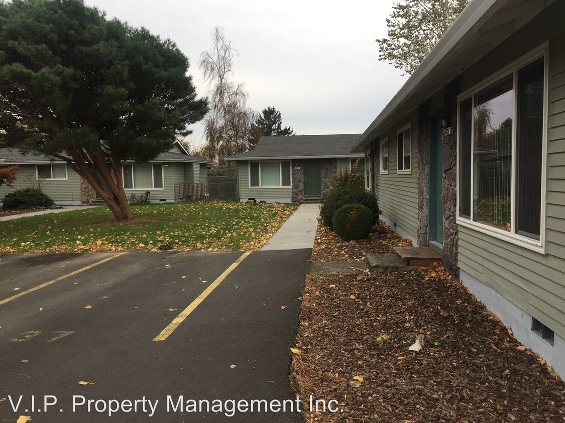Primary Photo - 1331 NE 238th Dr