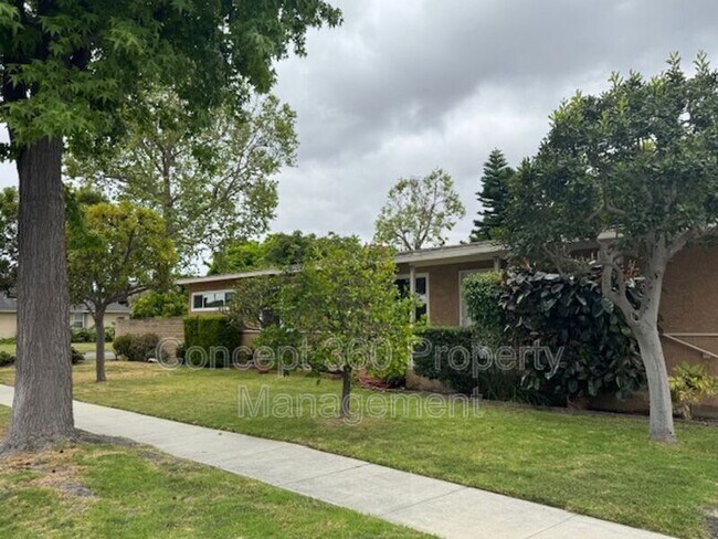 Building Photo - 3203 Marwick Ave